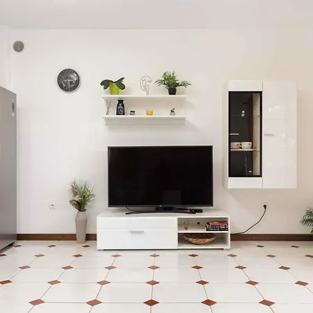 In - Istrien 44234 Apartment Porec