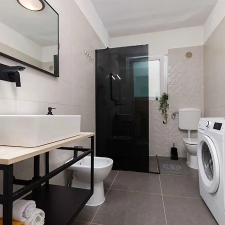In - Istrien 44234 Porec